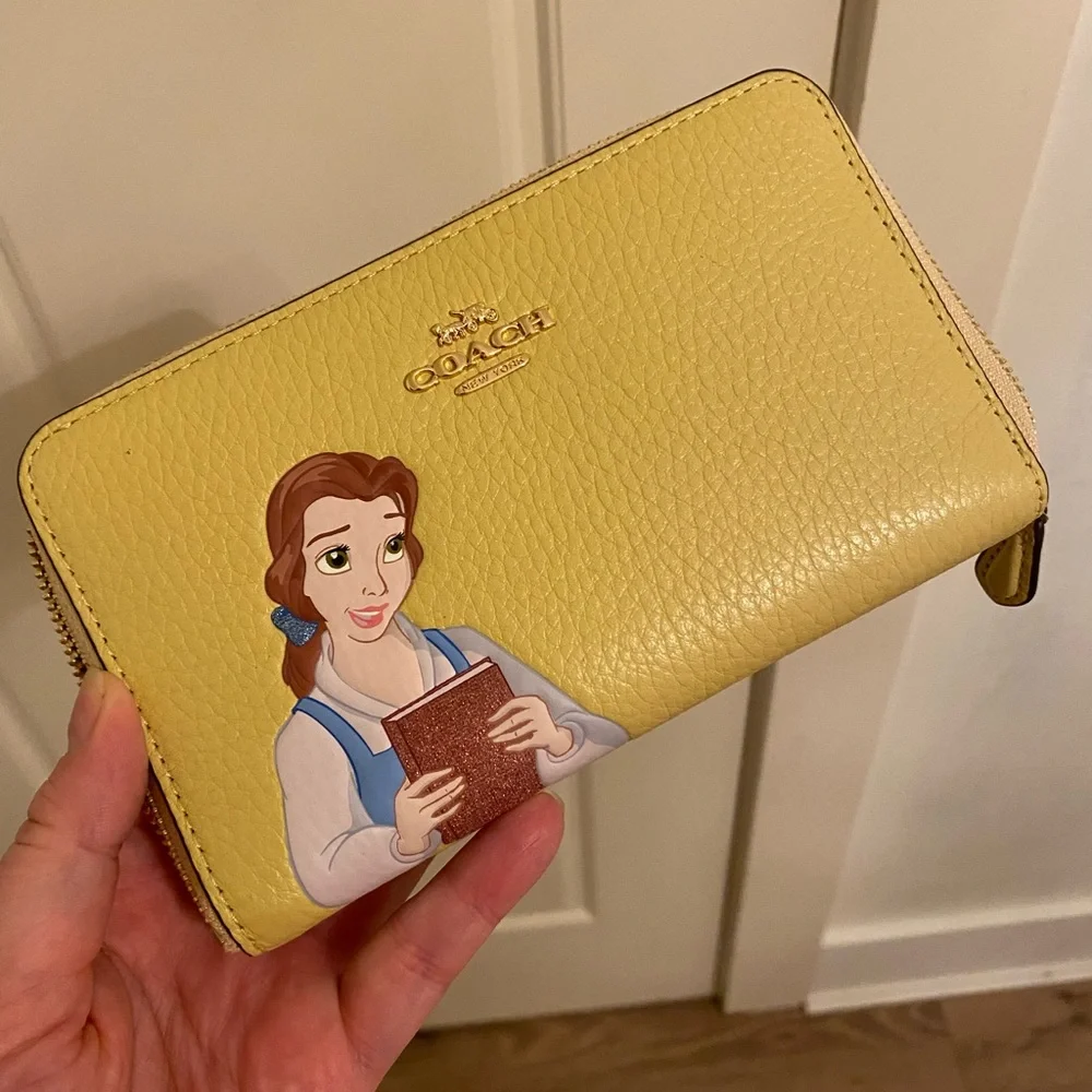 New COACH x Disney Princess Belle Yellow Pebbled Leather Wallet - Picture 2 of 6